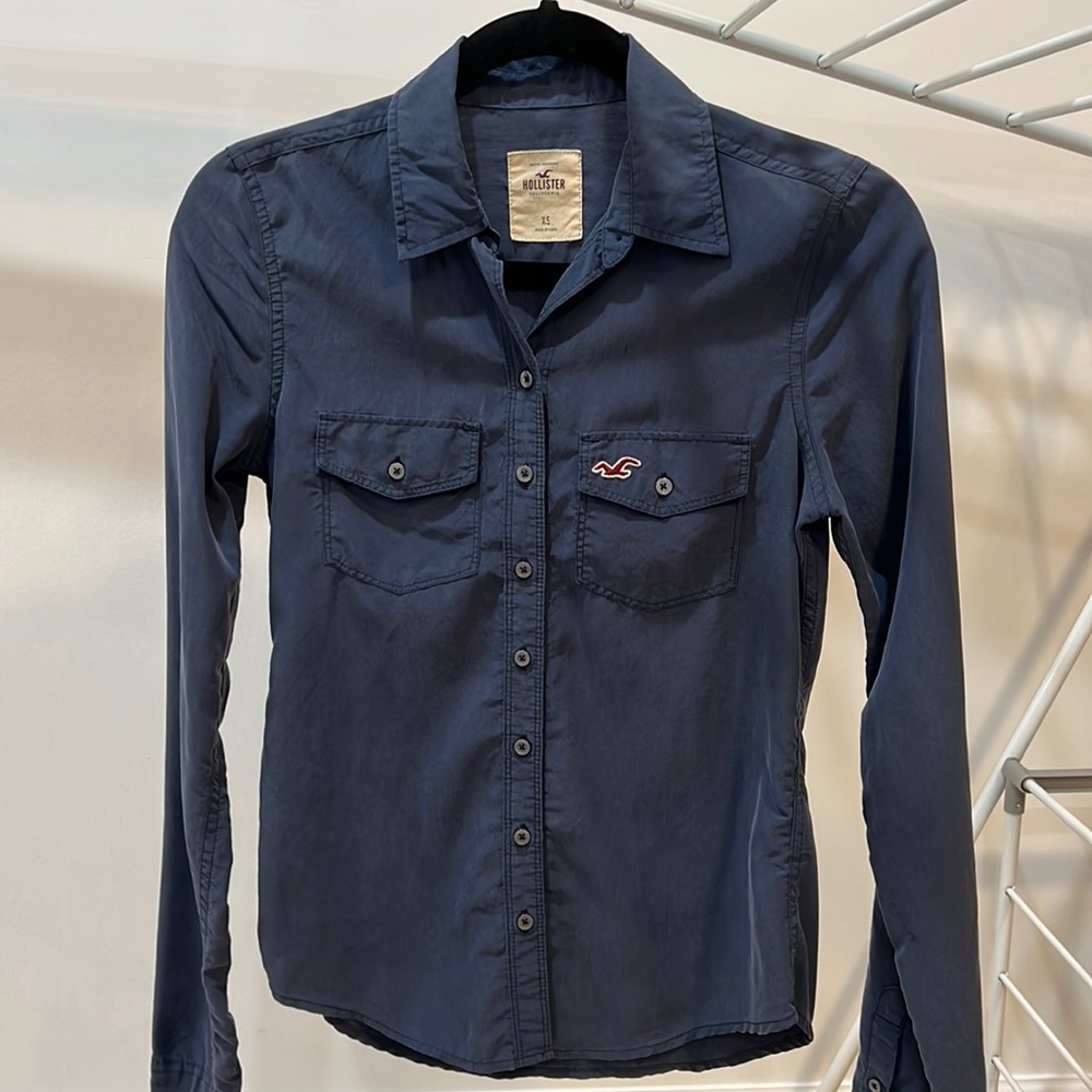 Like New Soft Velvet Navy Blue Hollister Size XS Long sleeve Blouse